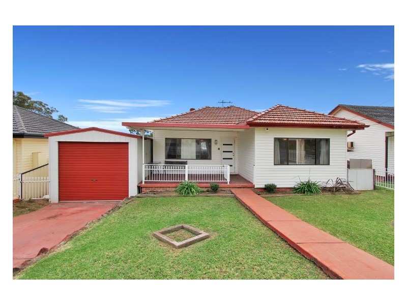 33 Dinabeth Avenue, Blacktown NSW 2148