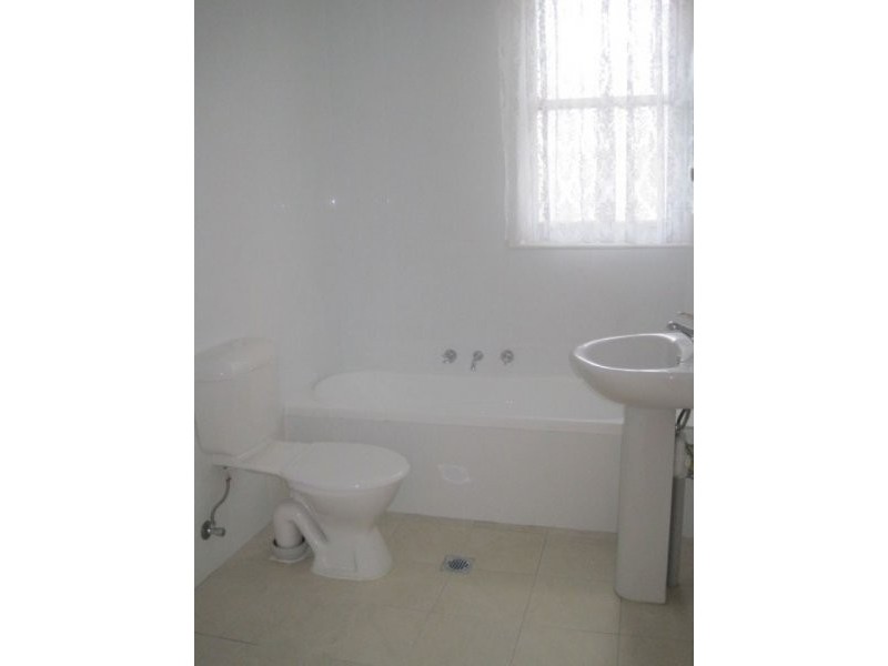 House 2 Benaud Street, Blacktown NSW 2148