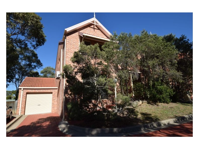 Townhouse 8/17-19 Sinclair Avenue, Blacktown NSW 2148