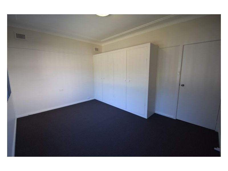 House 33 Orana Avenue, Seven Hills NSW 2147