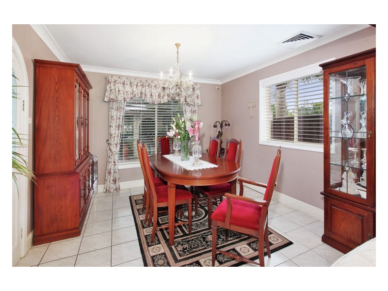 67 Cowley Crescent, Prospect NSW 2148