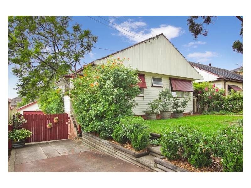 House 268 Flushcombe Road, Blacktown NSW 2148
