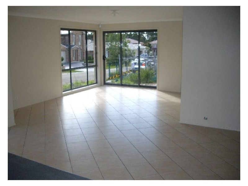 House 10 Rebellion Circuit, Beaumont Hills NSW 2155