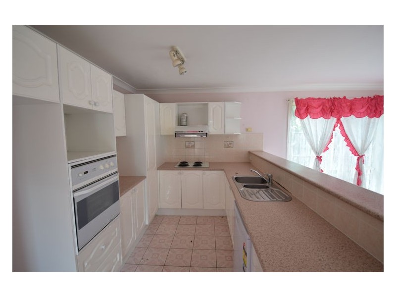 House 17 Burrinjuck Drive, Woodcroft NSW 2767