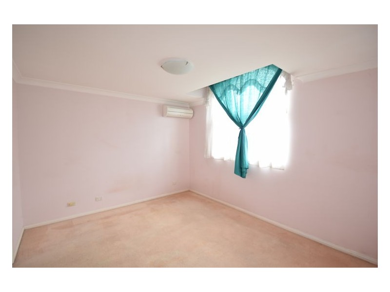 House 17 Burrinjuck Drive, Woodcroft NSW 2767