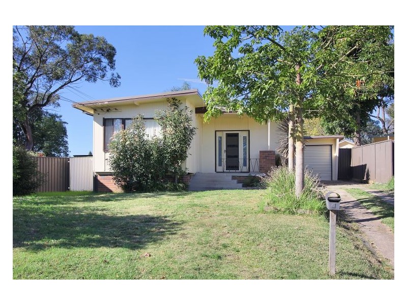 4 Harpur Place, Lalor Park NSW 2147