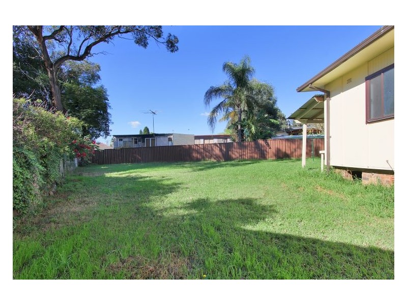 4 Harpur Place, Lalor Park NSW 2147