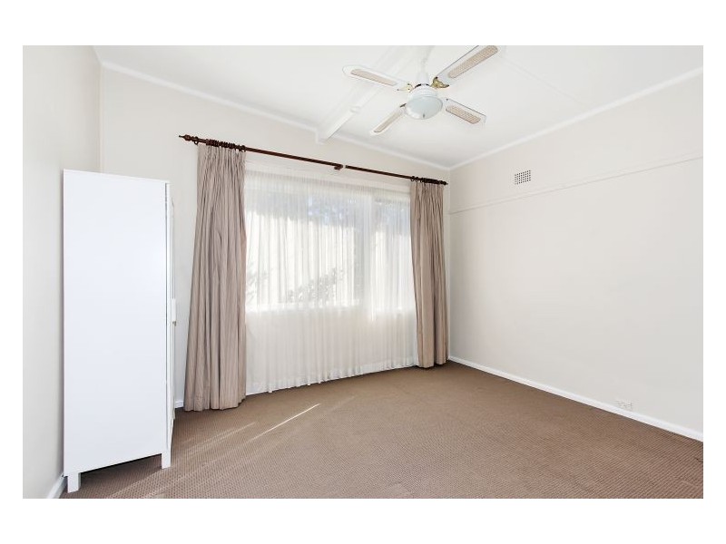 4 Harpur Place, Lalor Park NSW 2147