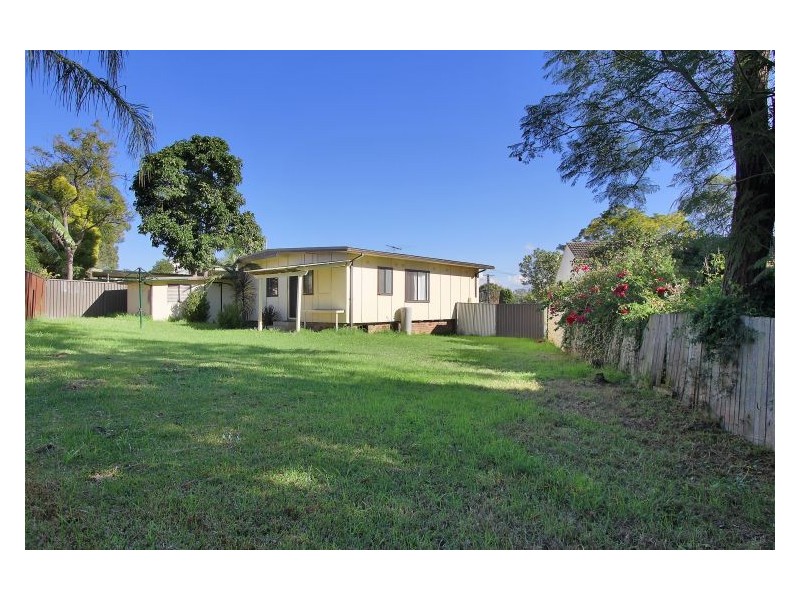 4 Harpur Place, Lalor Park NSW 2147