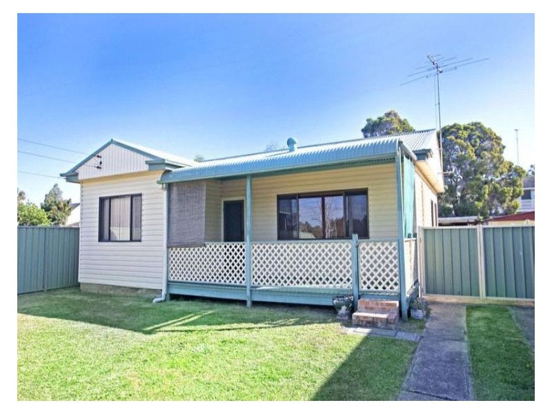 House 31 Melbourne Street, Oxley Park NSW 2760