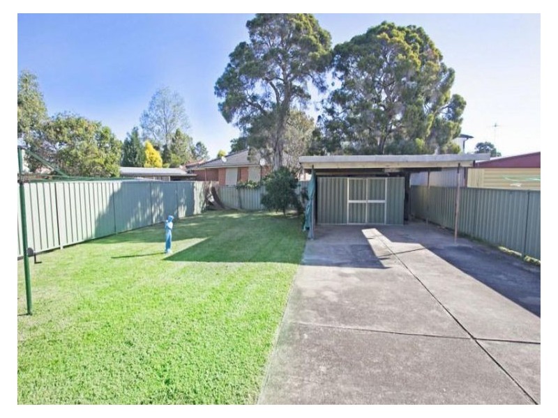 House 31 Melbourne Street, Oxley Park NSW 2760