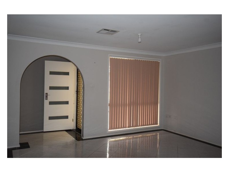 House 11 Rhonda Place, Plumpton NSW 2761