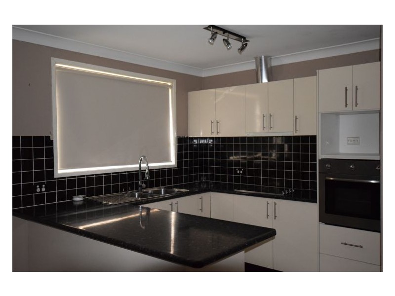 House 11 Rhonda Place, Plumpton NSW 2761