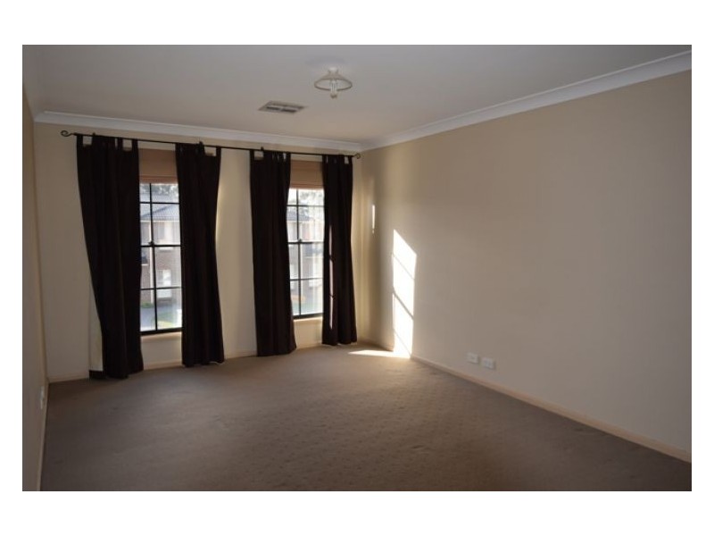 House 12 Damien Drive, Parklea NSW 2768