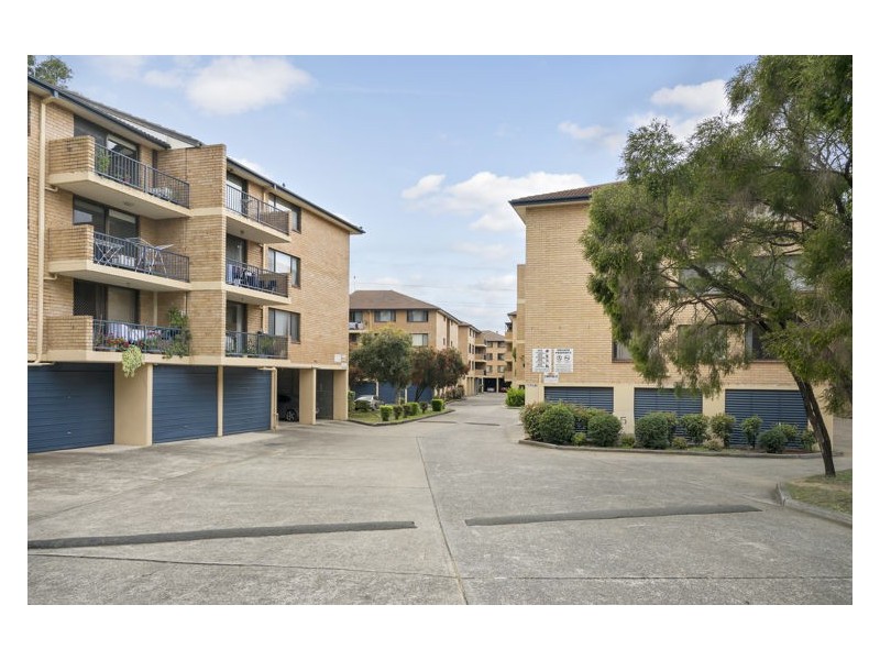 5/5 Griffiths Street, Blacktown NSW 2148