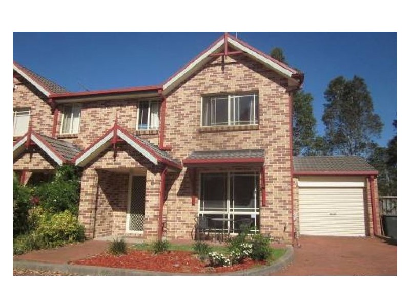 Townhouse 8/8 Hillcrest Road, Quakers Hill NSW 2763