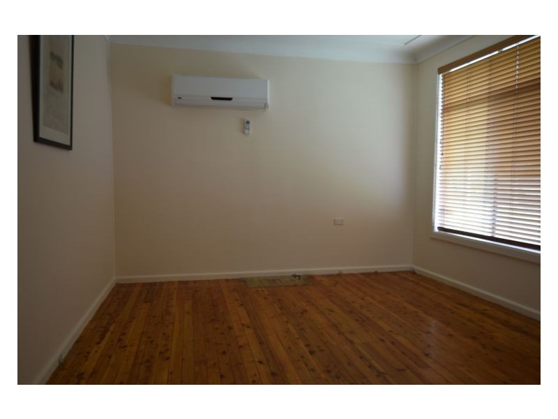 House 6 Faye Street, Seven Hills NSW 2147