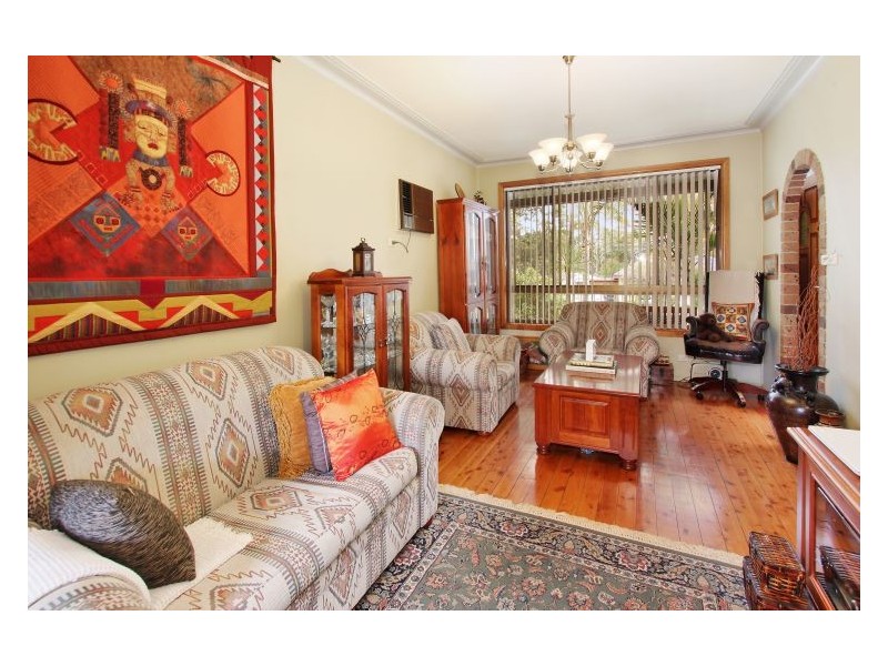 8 Taronga Street, Blacktown NSW 2148