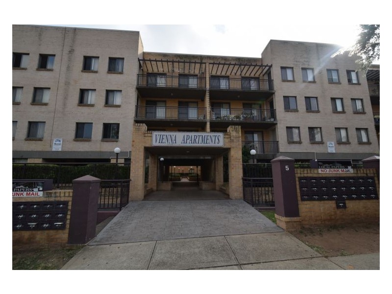 Unit 48/5-9 Fourth Avenue, Blacktown NSW 2148