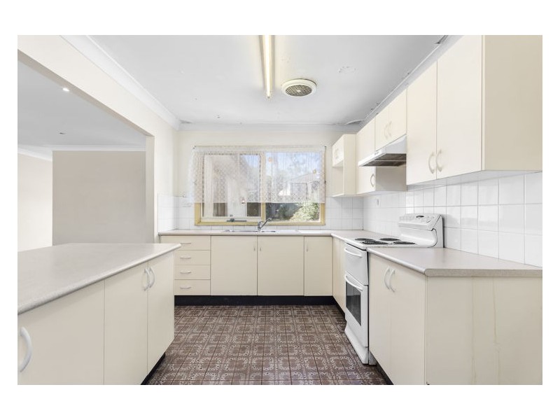 8 Harrod Street, Prospect NSW 2148