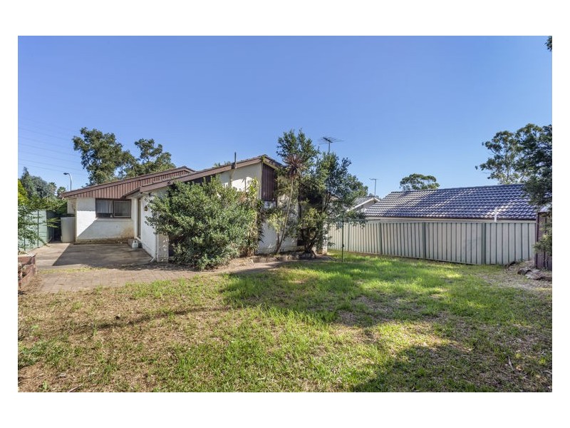 8 Harrod Street, Prospect NSW 2148