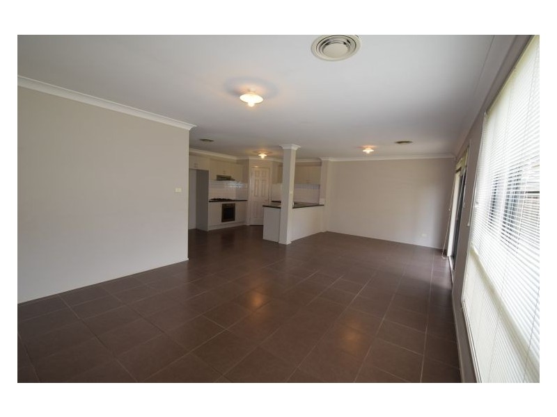 House 75 Trevor Toms Drive, Acacia Gardens NSW 2763