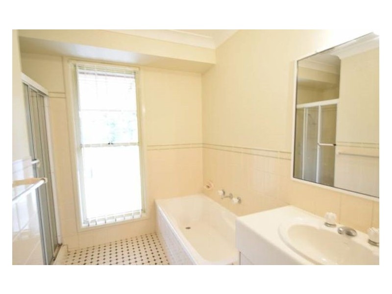 House 11 Bainton Place, Doonside NSW 2767