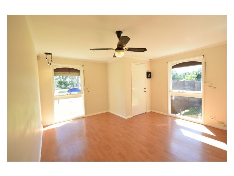 House 147 Banks Drive, St Clair NSW 2759