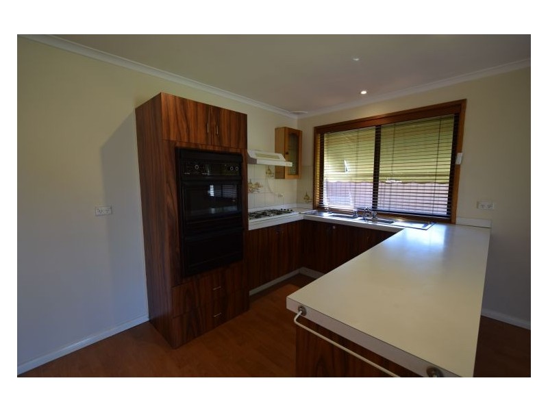 House 147 Banks Drive, St Clair NSW 2759