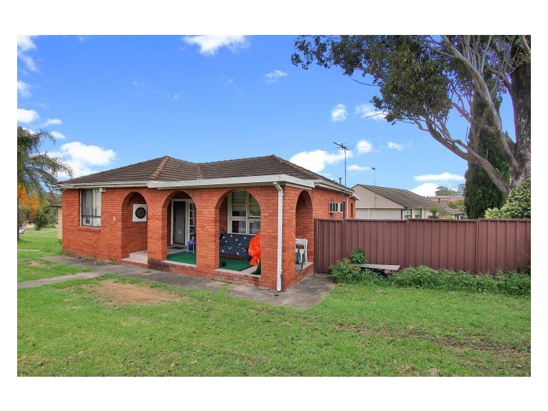 30 Dawn Drive, Seven Hills NSW 2147