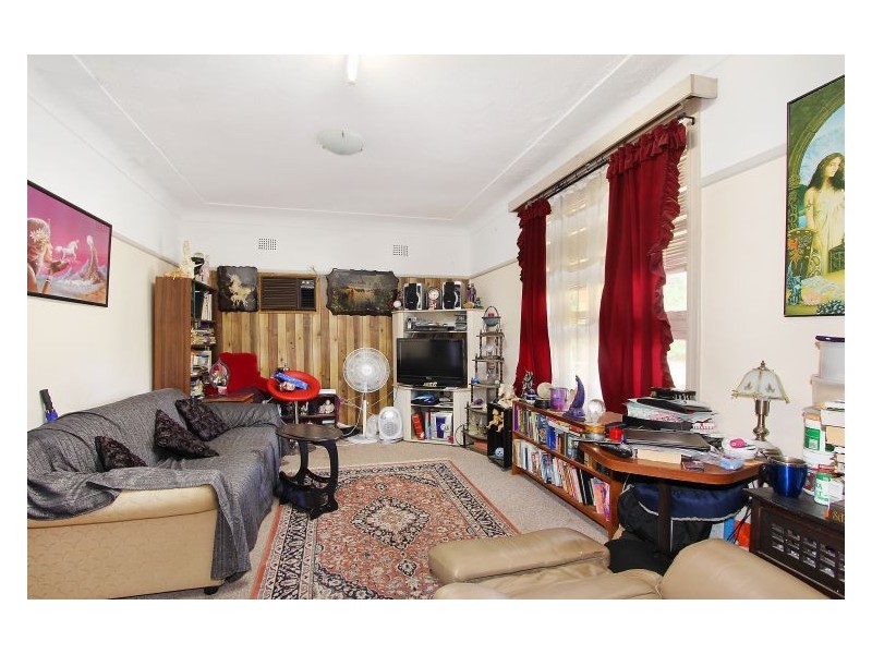 30 Dawn Drive, Seven Hills NSW 2147