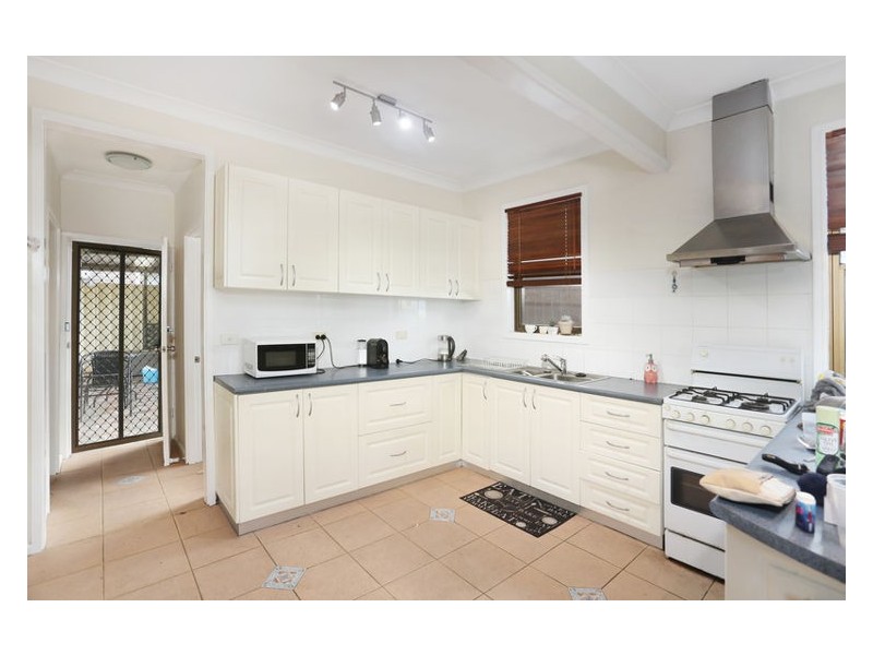 10 Dawn Drive, Seven Hills NSW 2147