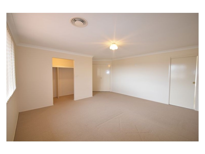 House 11 Benson Road, Beaumont Hills NSW 2155