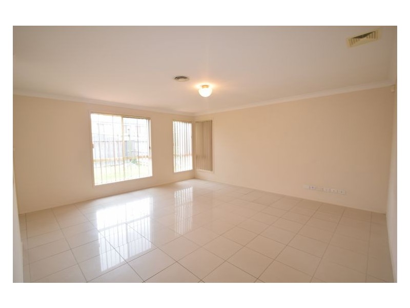 House 11 Benson Road, Beaumont Hills NSW 2155