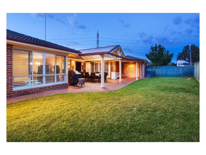 39 Glengarry Drive, Glenmore Park NSW 2745