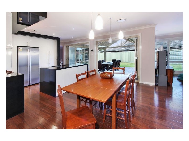 39 Glengarry Drive, Glenmore Park NSW 2745