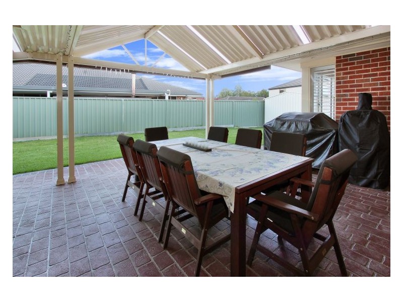 39 Glengarry Drive, Glenmore Park NSW 2745