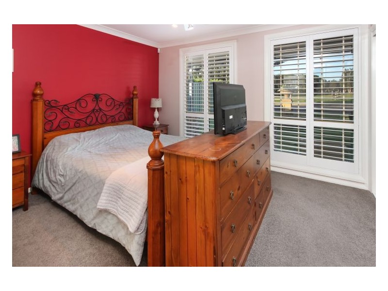 39 Glengarry Drive, Glenmore Park NSW 2745