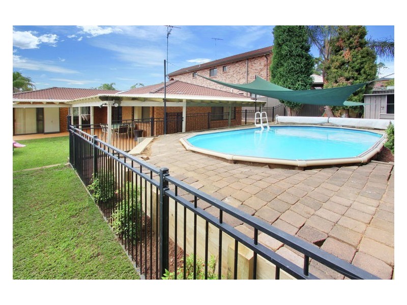 8 Whitton Place, Doonside NSW 2767