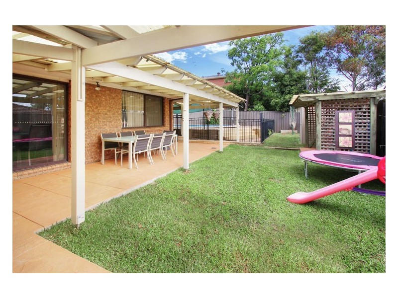 8 Whitton Place, Doonside NSW 2767
