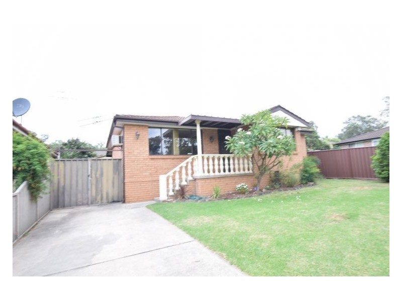 House 35 Nathan Crescent, Dean Park NSW 2761