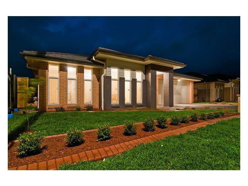 9 Pebble Crescent, The Ponds NSW 2769