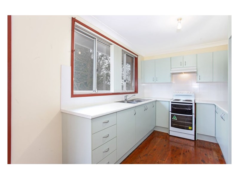 8 Flint Street, Kings Langley NSW 2147