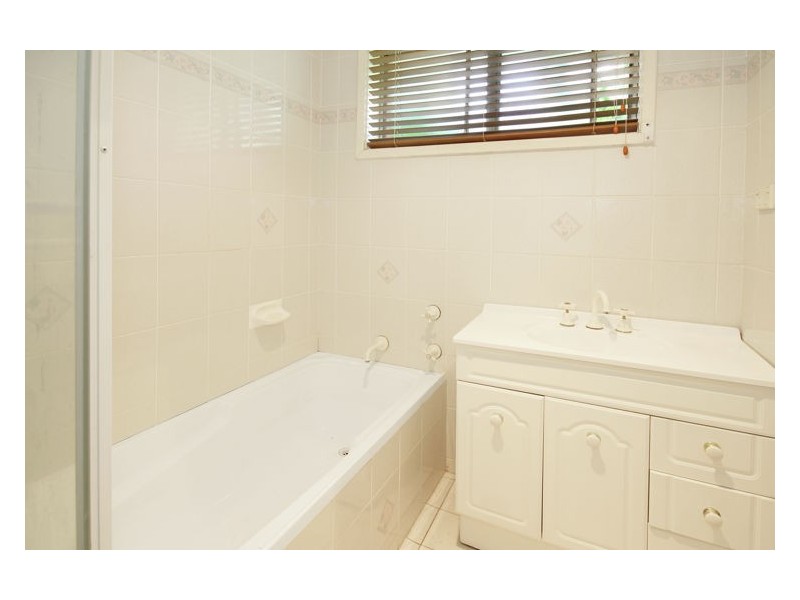 4 Vezey Place, Blacktown NSW 2148