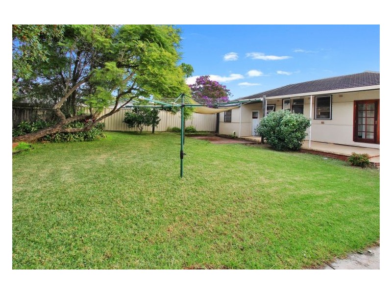 1 Charlton Road, Lalor Park NSW 2147