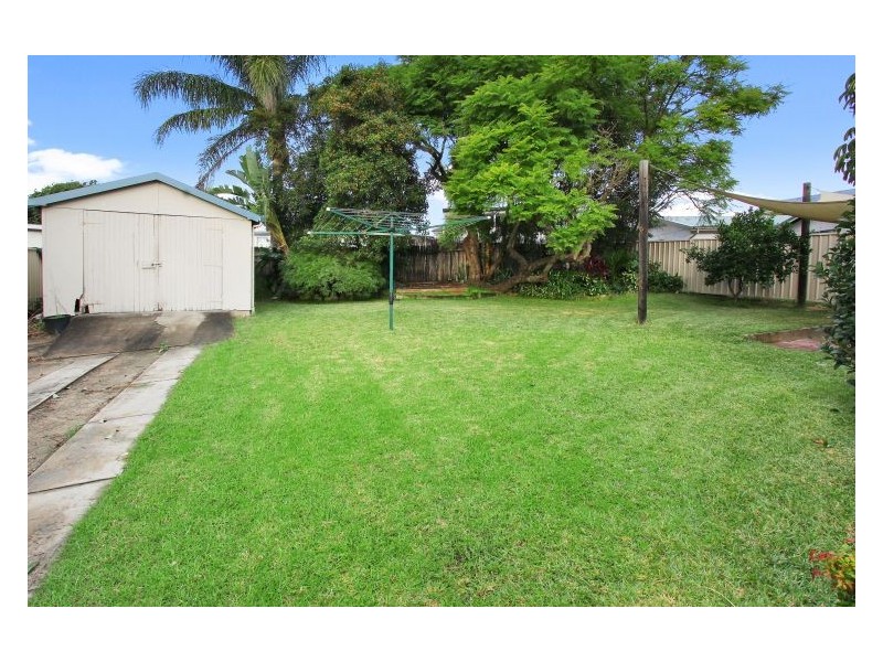 1 Charlton Road, Lalor Park NSW 2147