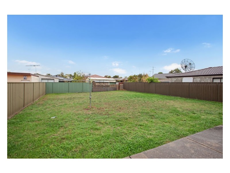 5 Aminta Crescent, Hassall Grove NSW 2761