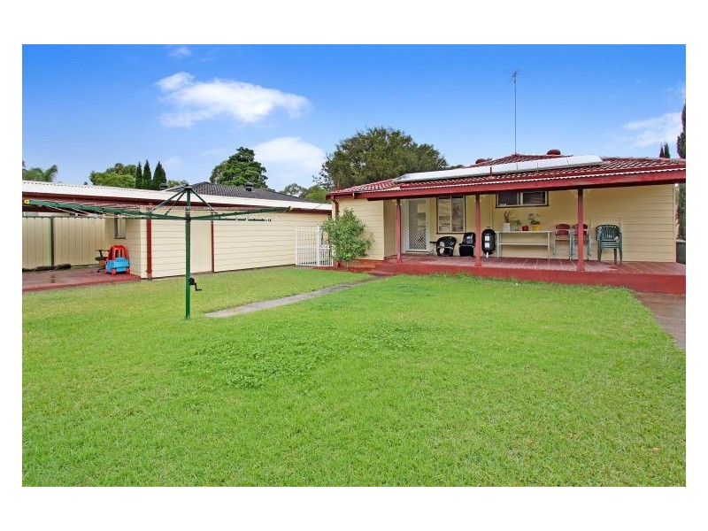 8 Daffodil Place, Marayong NSW 2148