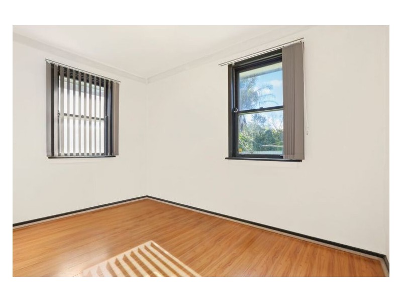 6 Arthur Place, Colyton NSW 2760