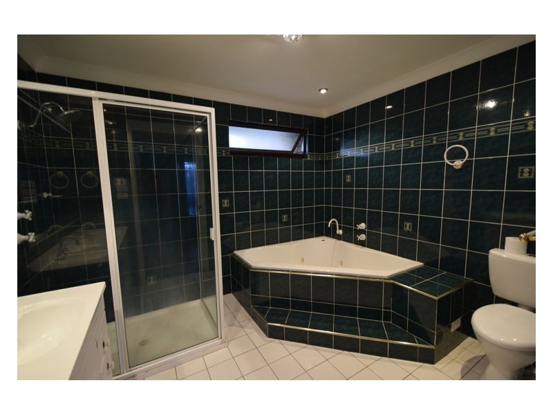 House 9 Ovens Drive, Werrington County NSW 2747